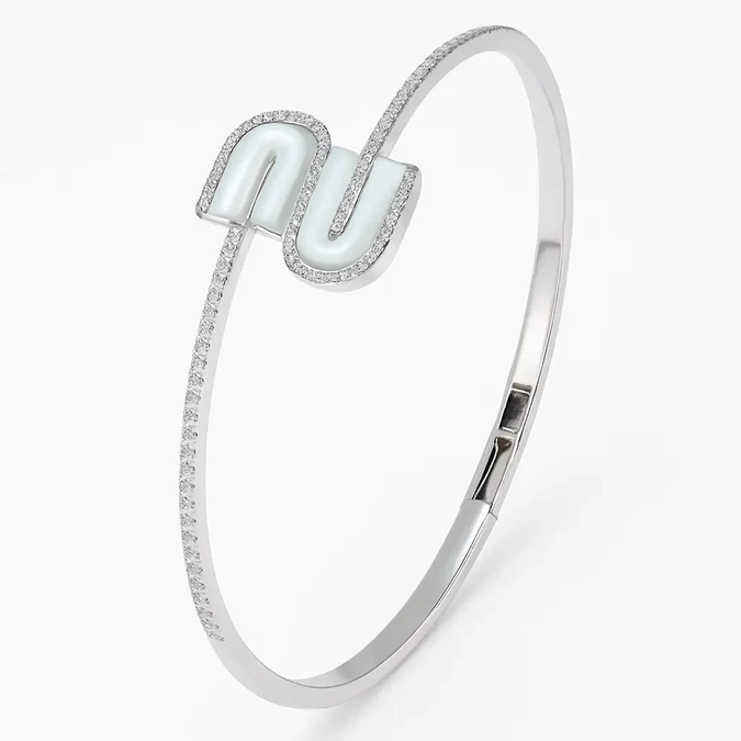 Women Silver Bracelet – Graceful Jewellery for Daily Fashion