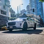 Waymo Robotaxi Calls Cops on Riders with Ghost Gun