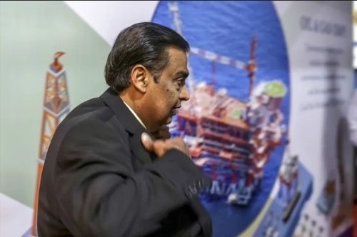 Qatar Fund Invests $1B In Ambani’s Reliance Retail At $100B Valuation