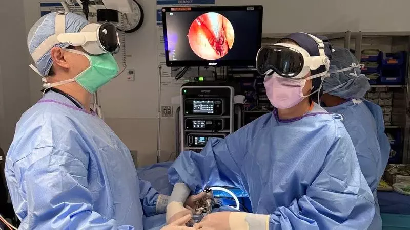 Apple Vision Pro Speeds Up Surgery by Almost 20%, New UC San Diego Study Finds