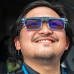 Amazon Delivery Driver Smart Glasses Take Photos Constantly