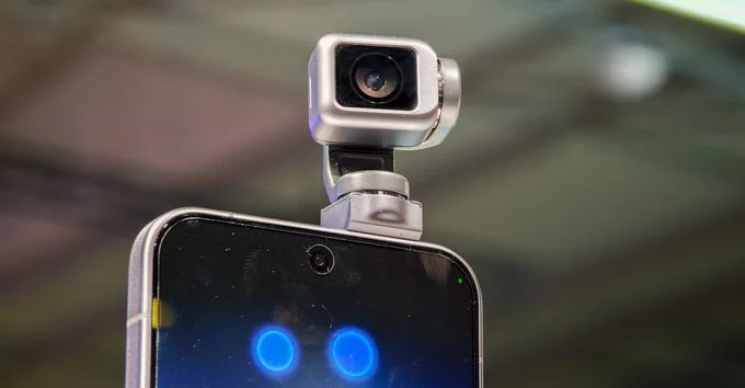 Honor Robot Phone Review: Gimbal Camera Tech Meets Pocket-Sized Fun