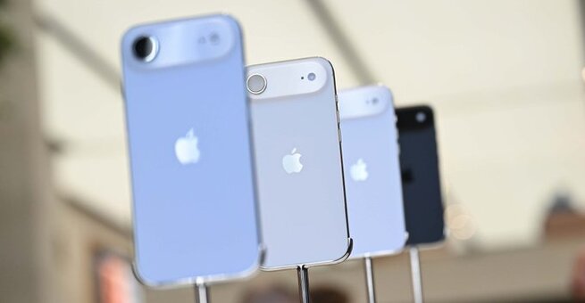 Apple Scales Back iPhone Air Output