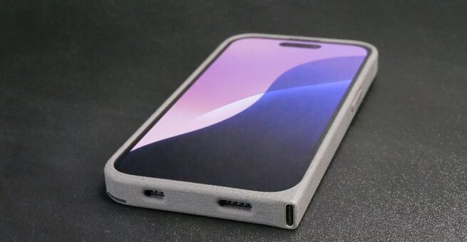 iPhone Case Adds USB-C with MagSafe and Fast Charging