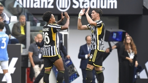 Vlahovic Strikes Twice As Juventus Humble Lazio