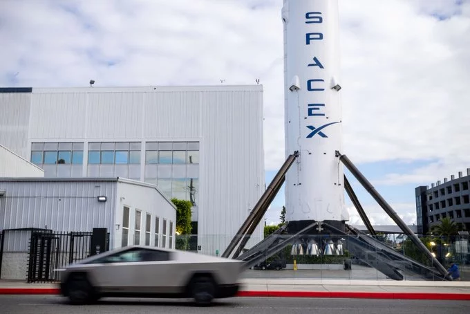 SpaceX and Tesla Boards Form Committees to Review Merger