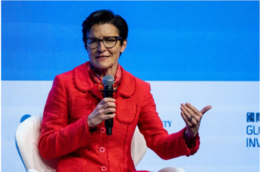 Share of Women in U.S. Corporate Leadership Falls in 2025
