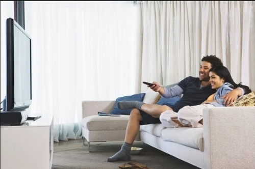 Linear TV Viewing Sinks Below 50% As Streaming Soars To New Heights