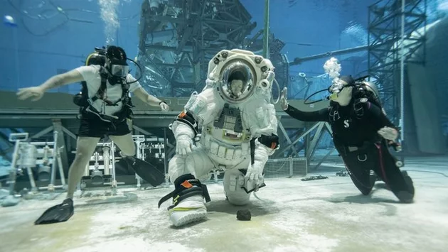 Artemis Spacesuits Pose Flexibility and Weight Challenges