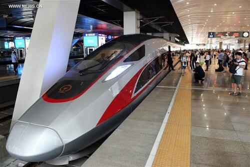 Japan’s Bullet Trains To Nix Smoking Rooms Next Spring