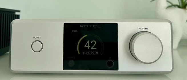 Rotel DX-5 Proves Small Amps Can Sound Huge