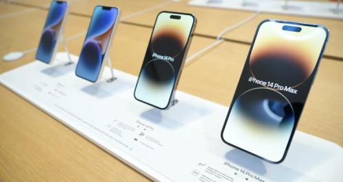 Kenya's Smartphone Market Shrinking, High-End Devices Boom