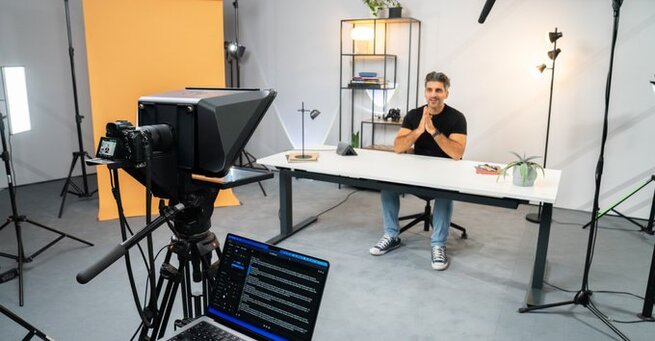 Elgato’s New Prompter XL For Creators
