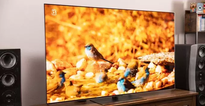 Smart TV Security: Another Reason to Avoid Internet Connection