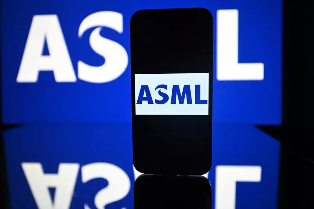 Chip bellwether ASML says customers are already asking to place orders — for 2030