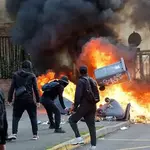 Hundreds of French high schools shut as new violence erupts