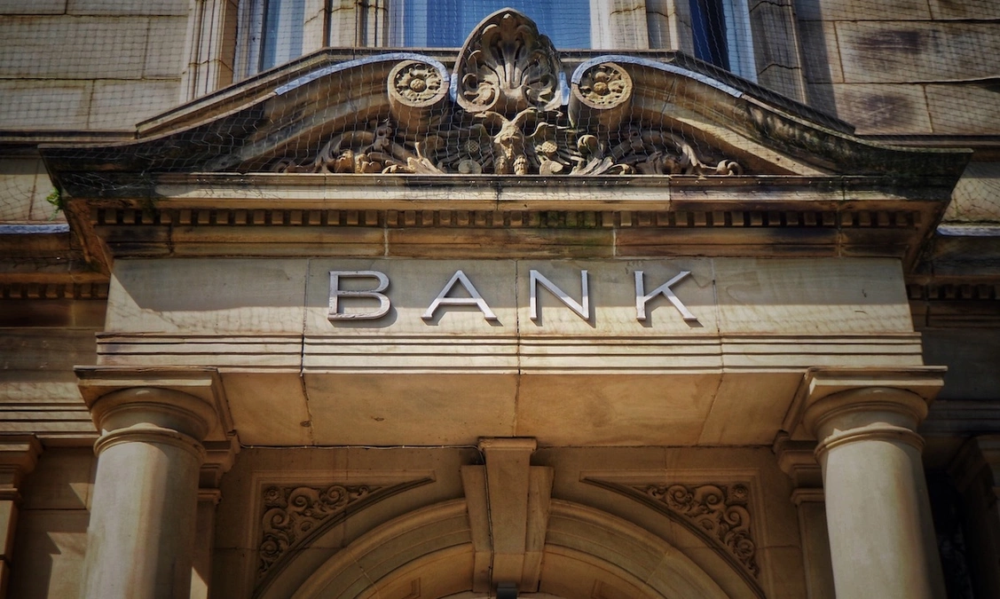 Bank AI Job Postings Jump 49% as Agents Go to Work