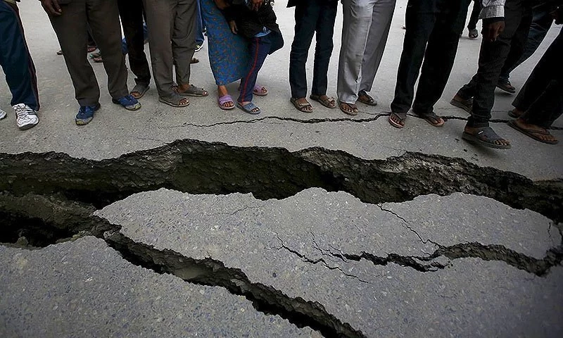 One dead as earthquake jolts Khuzdar
