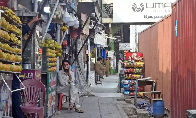 Rawalpindi traders fear road closures as PTI’s long march looms
