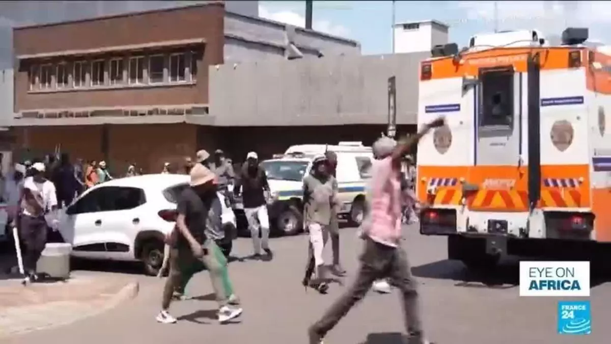 South Africa: Anti-migrant unrest flares in Durban