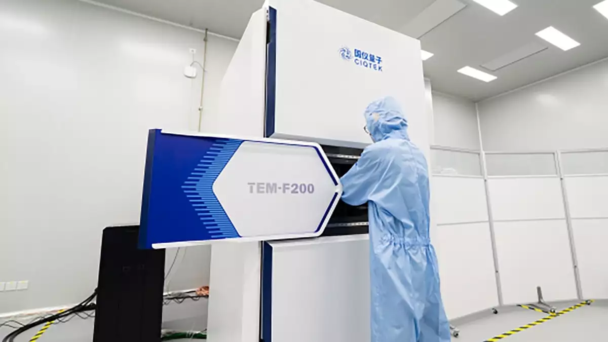 China’s new 0.1-nanometre electron microscope ready to challenge US and Japan
