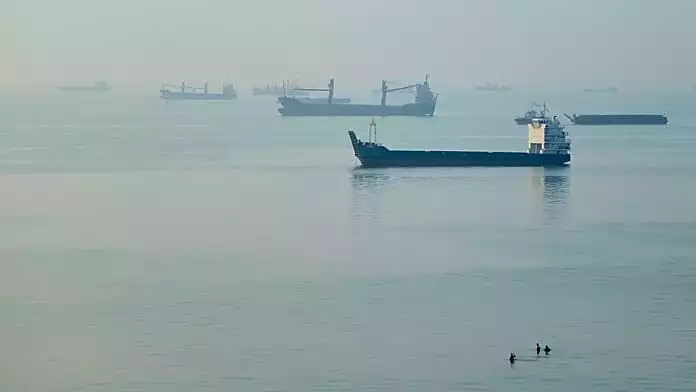 Middle East oil exports rise as LNG traffic through Hormuz picks up
