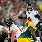 
				Michael Penix Jr. Throws Shade at Saints Ahead of Monday Night Matchup
			
