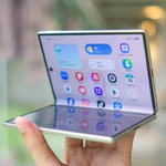Can you use a screen protector with your foldable phone?