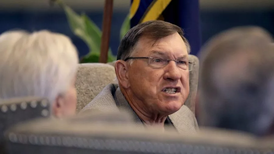 Another former GOP governor backs Hamilton over Marshall for Kansas Senate