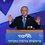 Netanyahu invites ‘true hero’ Indian FlyDubai captain to Israel