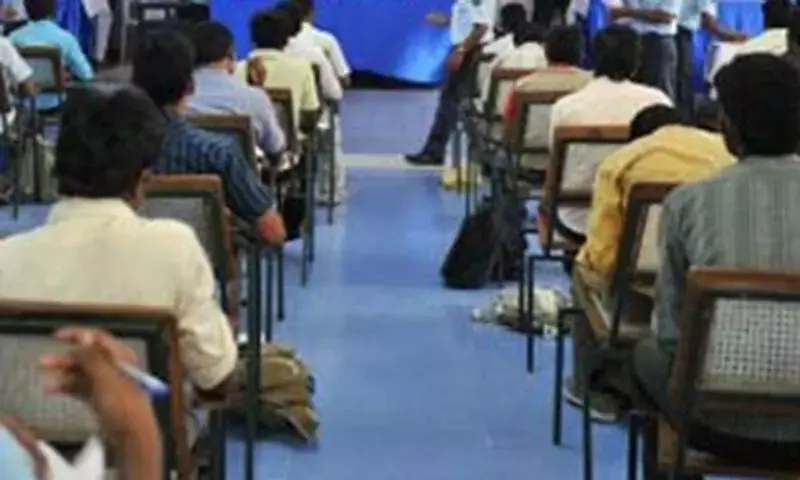 BISE Bannu, DI Khan postpone this week’s exams, citing communication services suspension