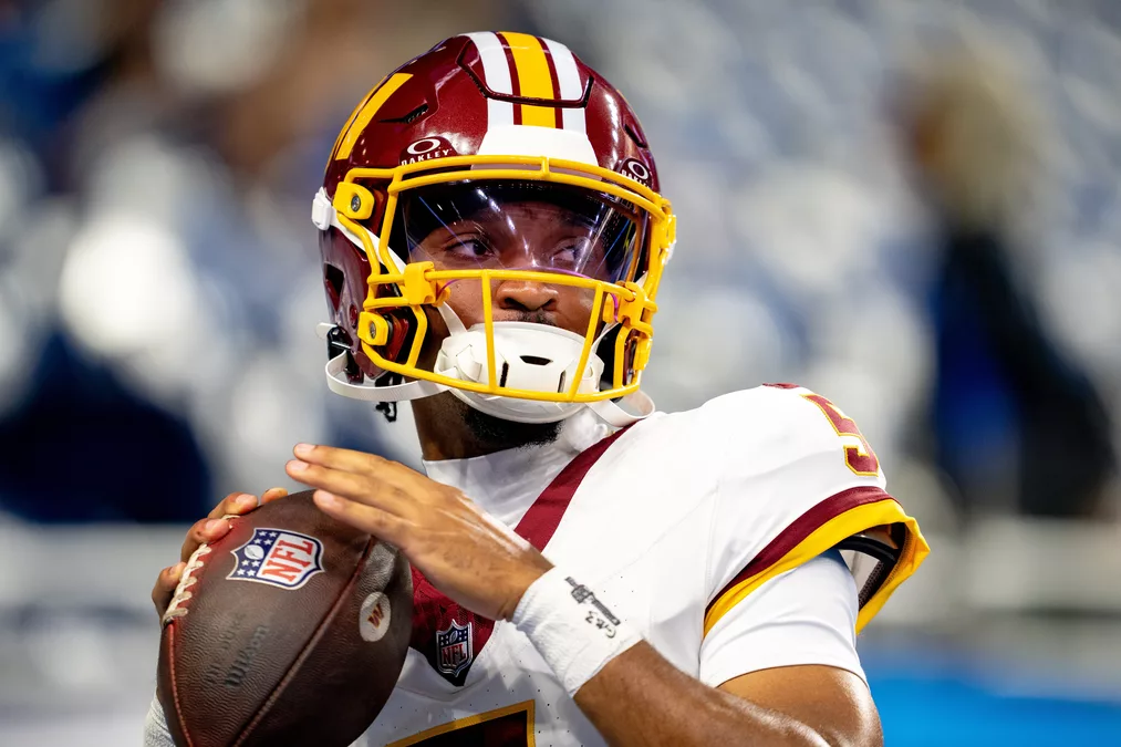 
				Jayden Daniels Gives Update on His Elbow Injury Ahead of Week 4
			