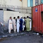In pictures: Containers, cops and celebrations in Peshawar as emergency, governor's rule imposed in KP