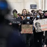 France students plan more protests, UN 'concerned' over violence