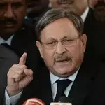 PPP stalwart Farooq Naek resigns from Judicial Commission of Pakistan