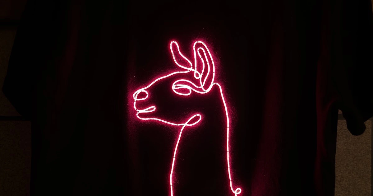 Making a flexible "neon" t-shirt with LED filaments