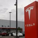 The 1 Number That Explains Why Elon Musk Wants to Merge Tesla and SpaceX
