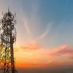 The mobile ambitions of SpaceX see telecom stocks get hit again. What the latest developments mean.