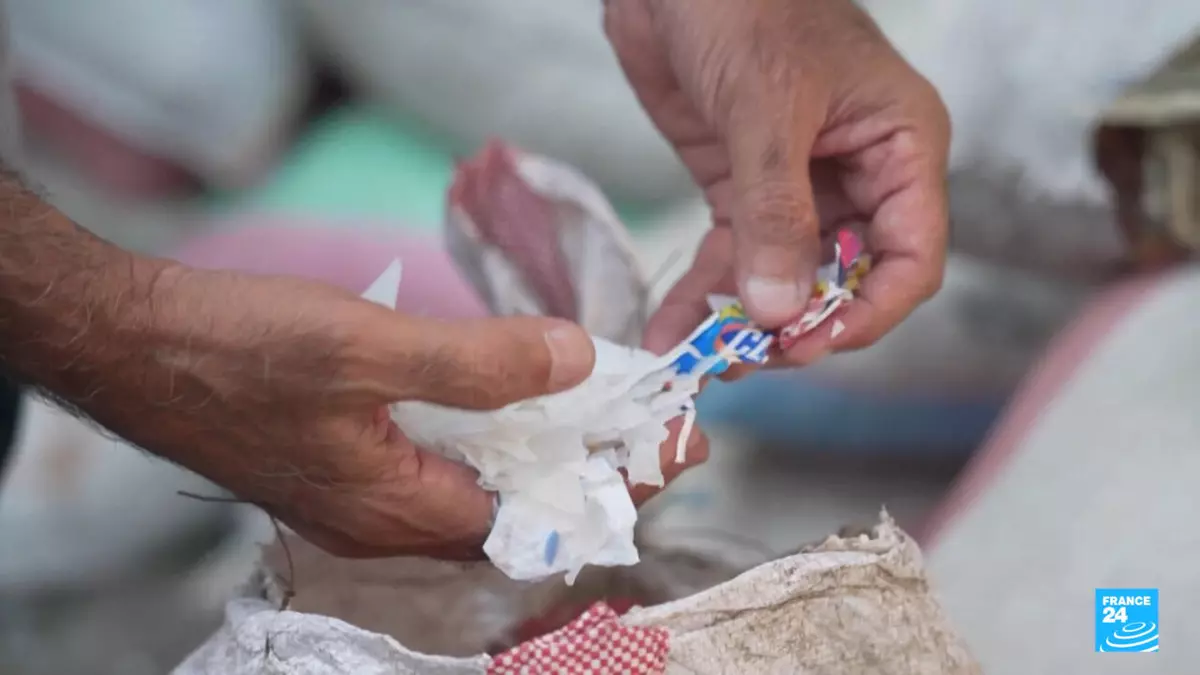 Strait of Hormuz crisis fuels Cairo's plastic recycling business