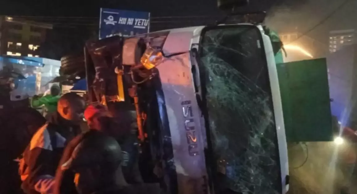 4 killed as lorry rams roadside traders, vehicles in Meru