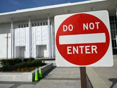  Internal email points to Kennedy Center's continued closure