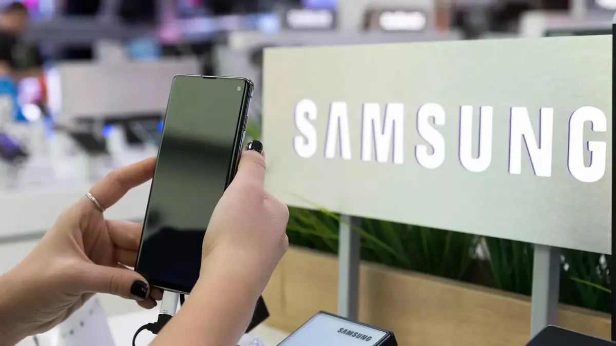 Samsung integrates USDC to overhaul cross-border remittances for 82 million Galaxy users