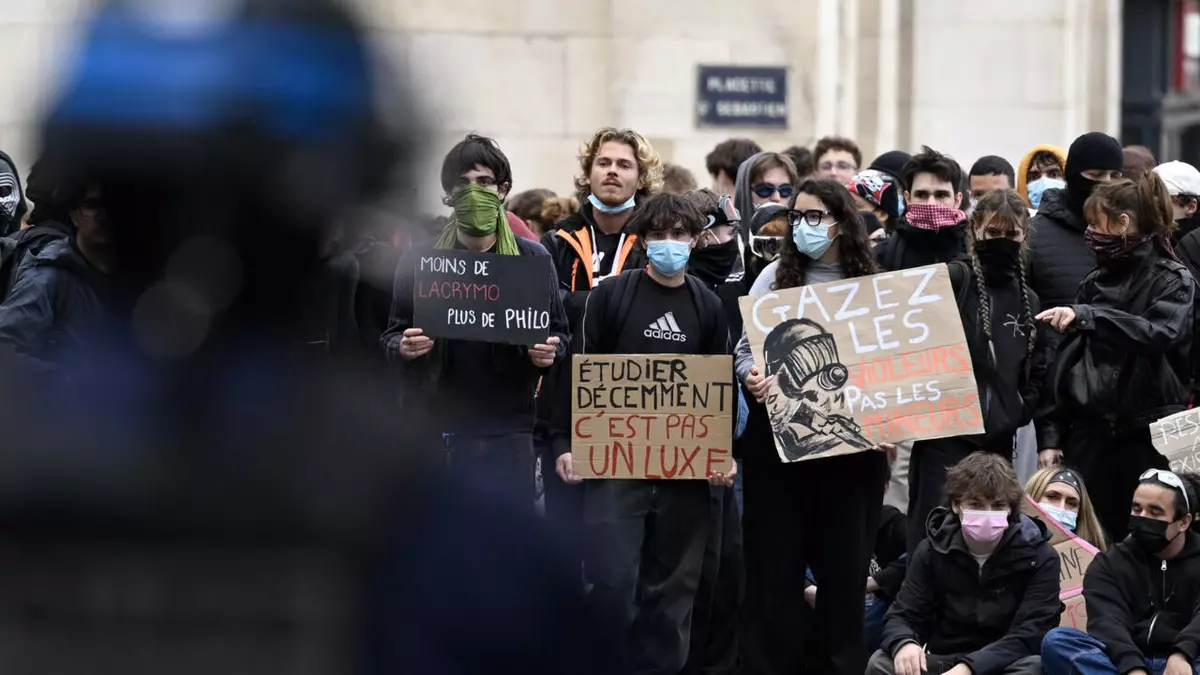 French students vow to keep up protests as UN voices 'concern' over violence