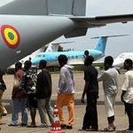 Ghana sends 120 Nigerians home as FBI and NCA-backed ‘Operation Cyberhunt’ busts Accra fraud ring