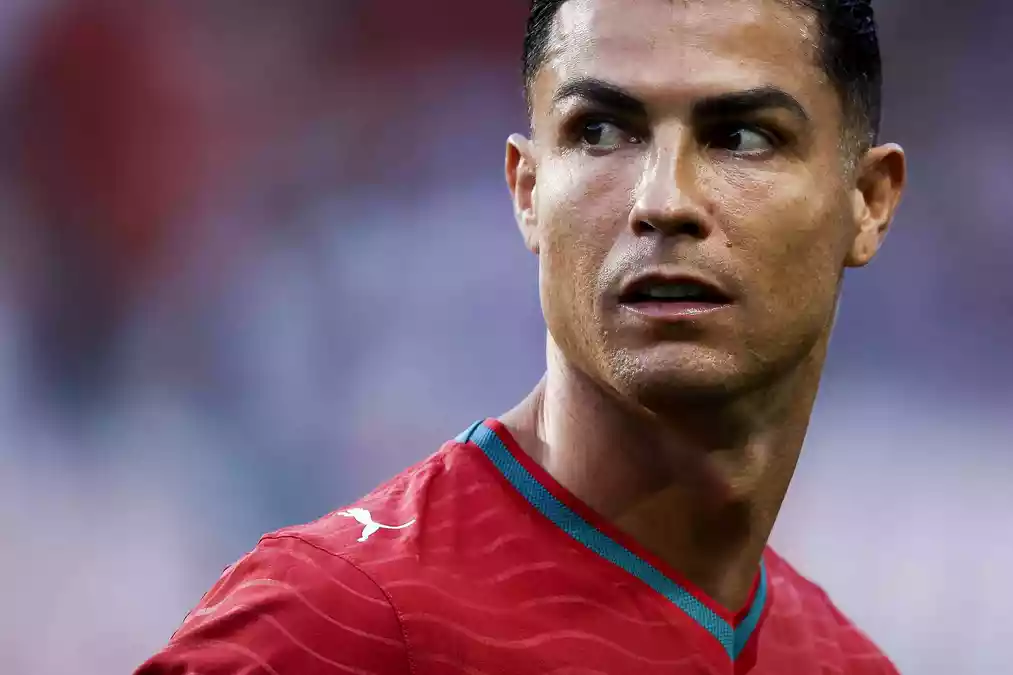 Ronaldo says Portugal coach broke promises, apologises for walkout