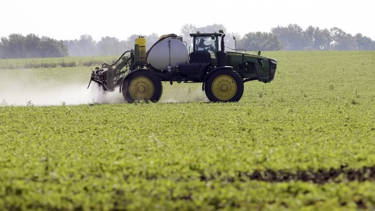 ‘So safe you could drink it’: Scientists and pesticide victims fear an EU rollback