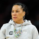 
				Dawn Staley Rips Into Reporter for Pushing Raven Johnson-A’ja Wilson Drama
			