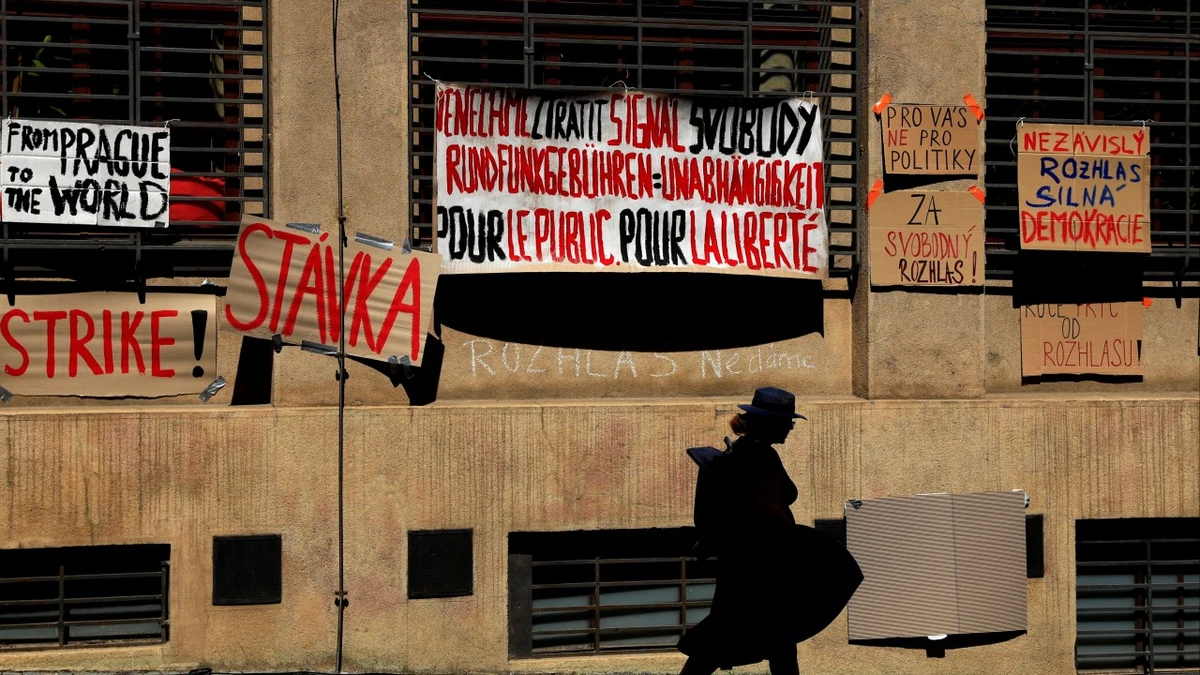 Populist Czech government pushes through media funding changes
