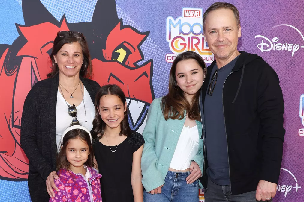 Fiona Lowe, daughter of Chad Lowe and Kim Painter, dies at 13