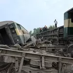 5 killed, several injured as Peshawar-bound train derails in Punjab's Multan district